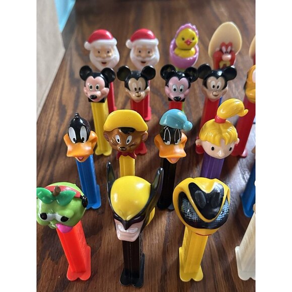 Vintage PEZ Dispensers Lot of 30 Disney, Looney Tunes, Marvel, Star Wars, More! - Picture 5 of 16